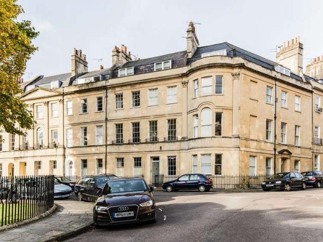 1 Bedroom Apartment Flat
