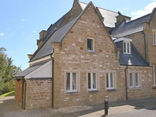 1 Bedroom Apartment Flat