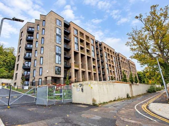 1 Bedroom Apartment Flat