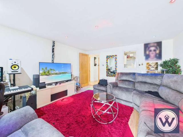 1 Bedroom Apartment Flat
