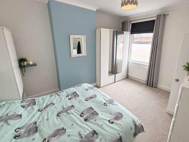 1 Bedroom Apartment Flat