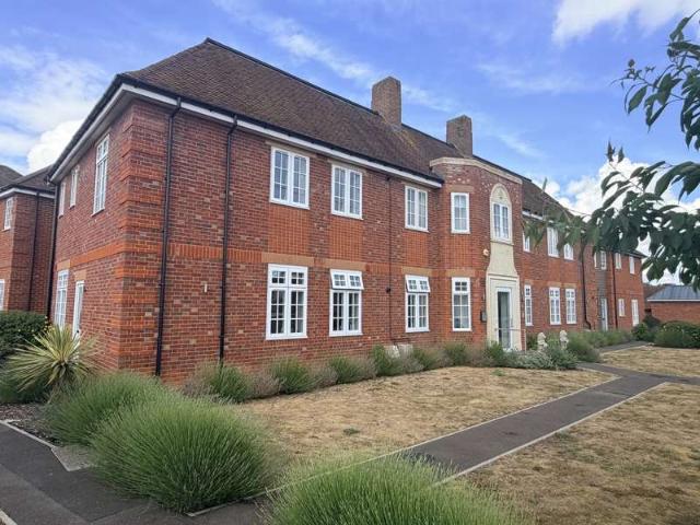 1 Bedroom Apartment Flat