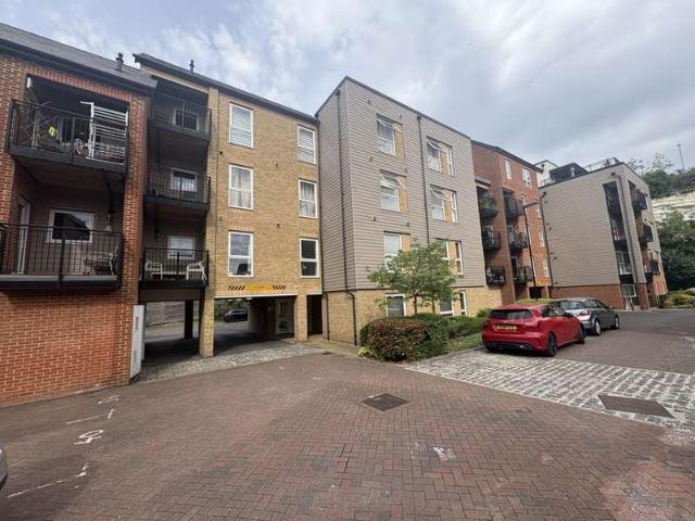 1 Bedroom Apartment Flat