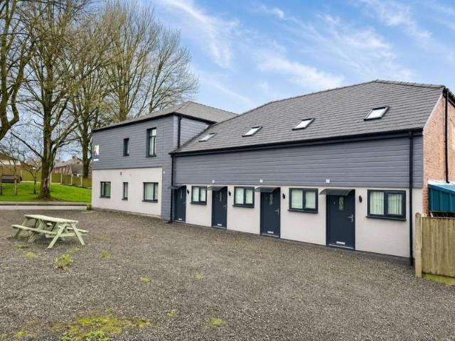 1 Bedroom Apartment Flat