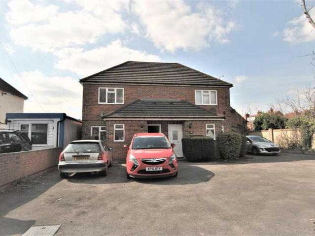 1 Bedroom Apartment Flat