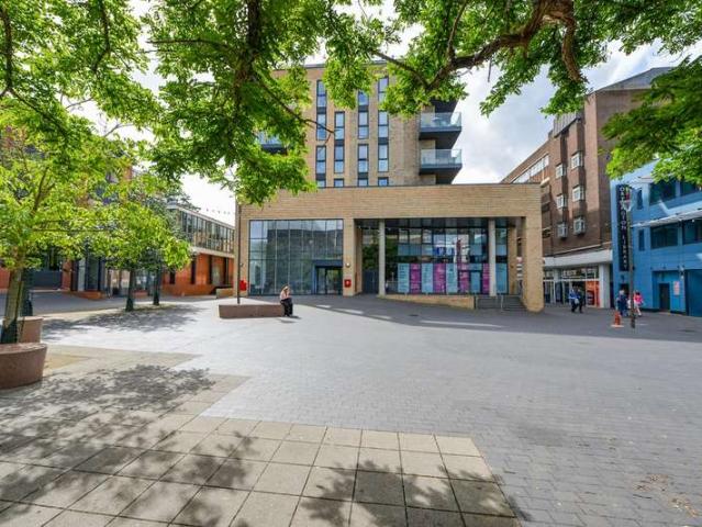 1 Bedroom Apartment Flat