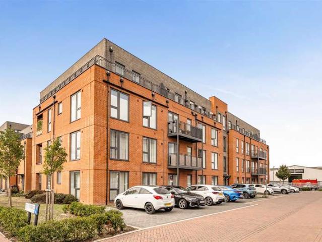 1 Bedroom Apartment Flat