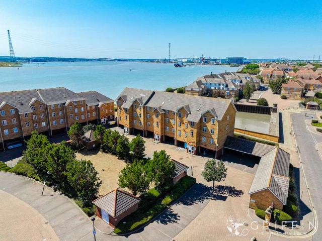 1 Bedroom Apartment Flat
