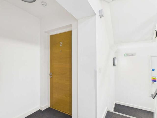 1 Bedroom Apartment Flat
