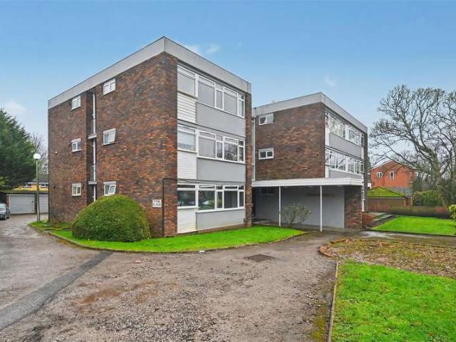 1 Bedroom Studio Flat