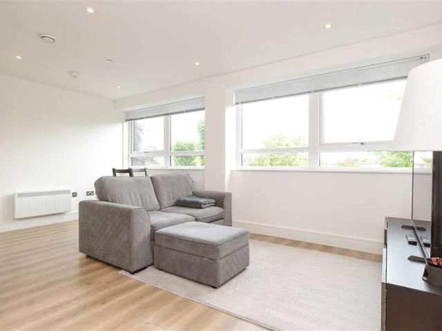 1 Bedroom Apartment Flat