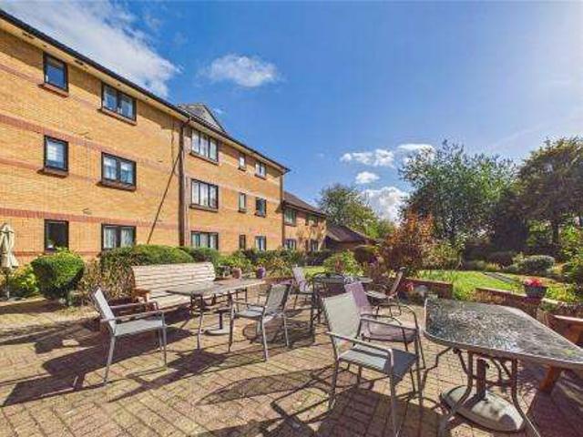 1 Bedroom Apartment Flat