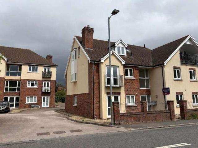 1 Bedroom Apartment Flat