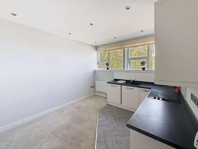 1 Bedroom Apartment Flat