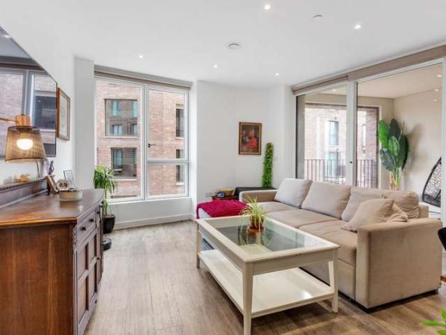 1 Bedroom Apartment Flat