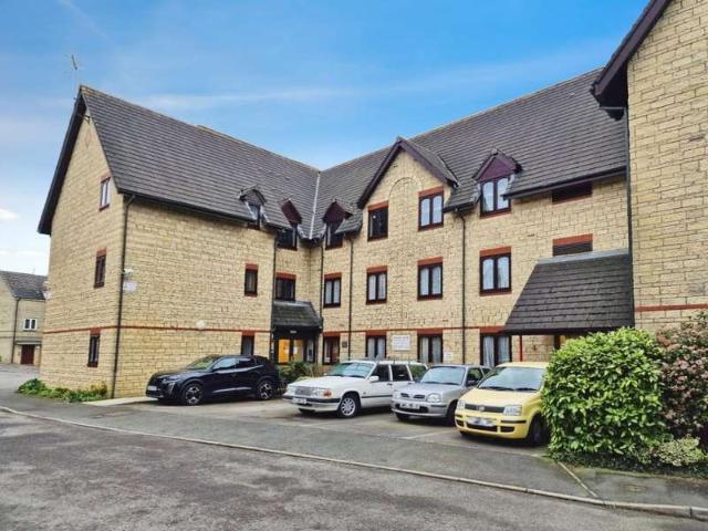 1 Bedroom Apartment Flat