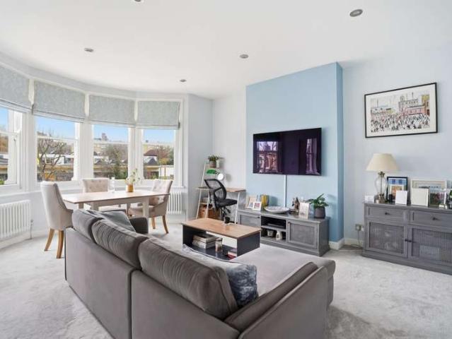 1 Bedroom Apartment Flat