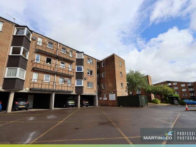 1 Bedroom Apartment Flat