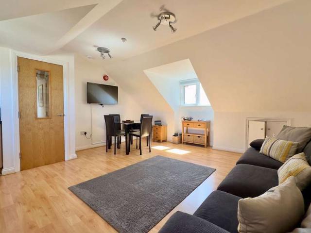 1 Bedroom Apartment Flat