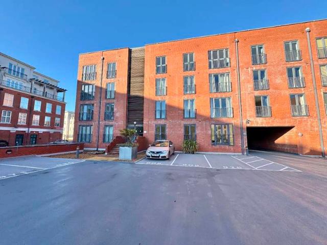 1 Bedroom Apartment Flat
