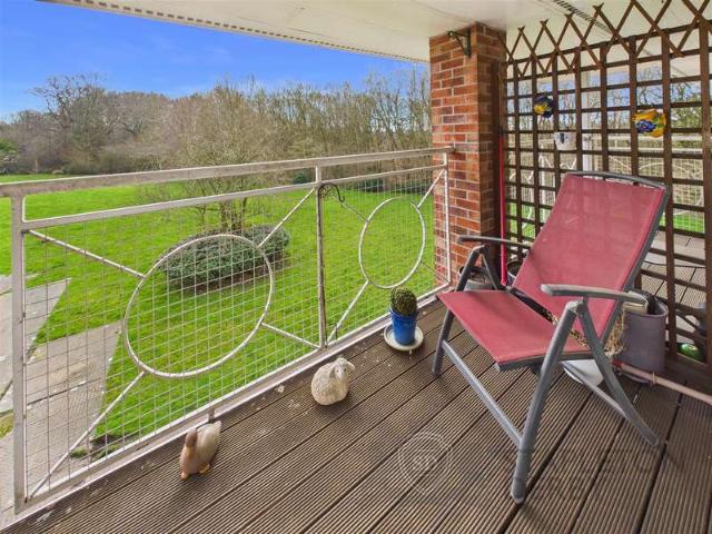 1 Bedroom Apartment Flat