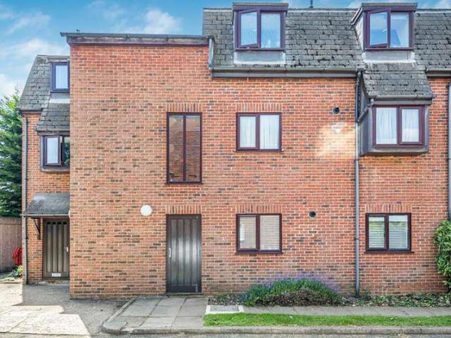 1 Bedroom Apartment Flat