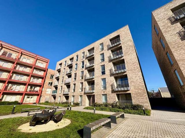 1 Bedroom Flat
