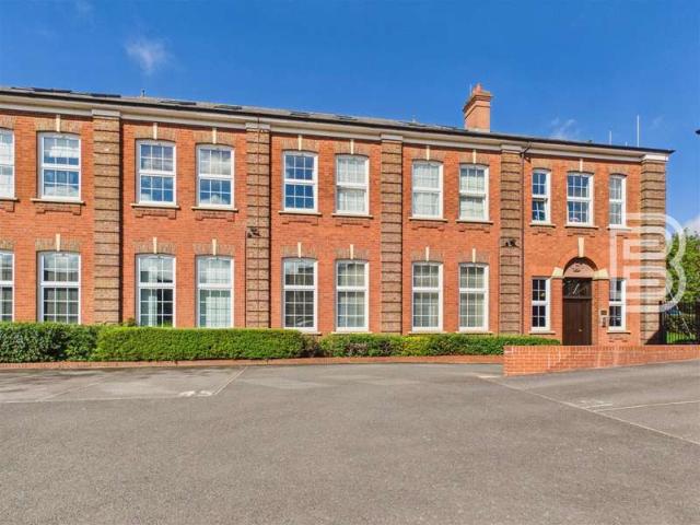 1 Bedroom Apartment Flat