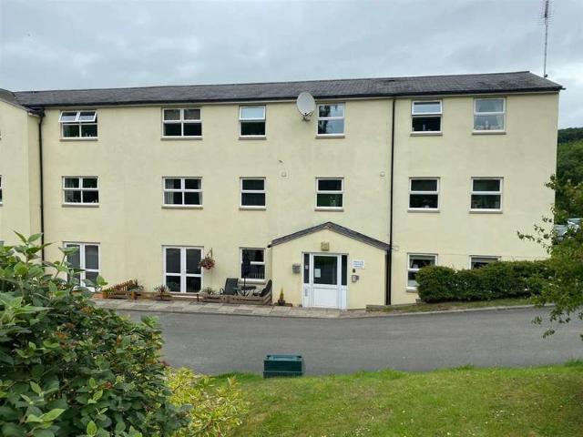 1 Bedroom Apartment Flat