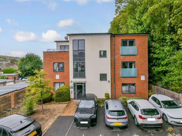 1 Bedroom Apartment Flat
