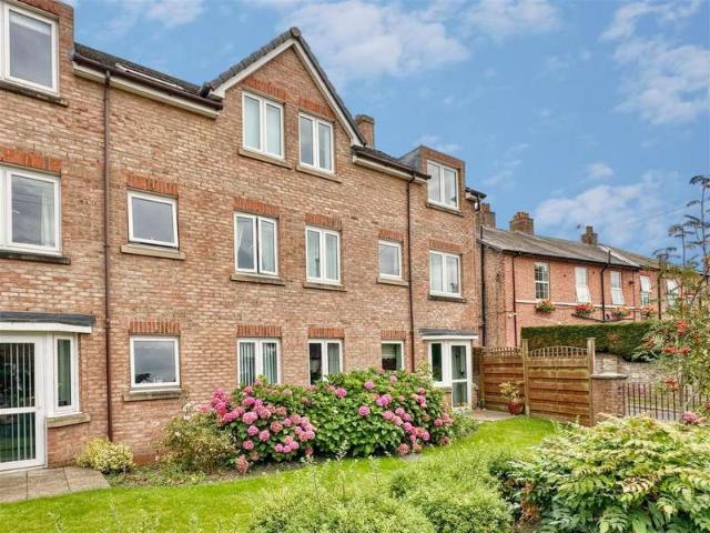 1 Bedroom Apartment Flat