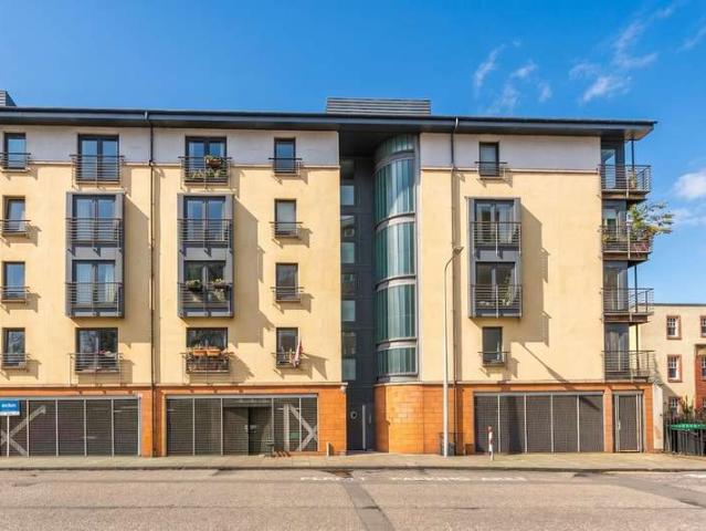 1 Bedroom Apartment Flat