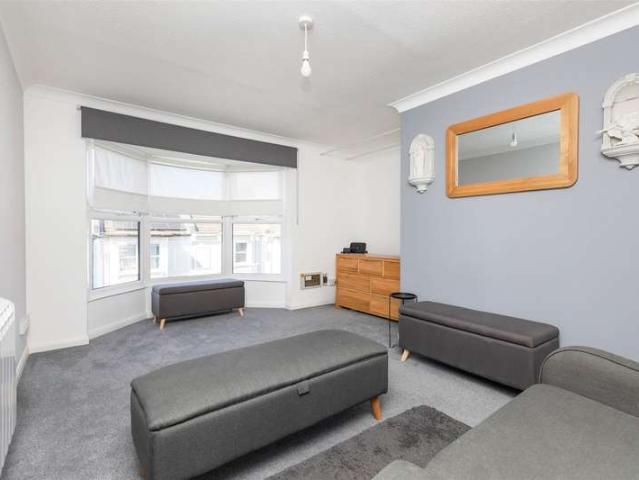 1 Bedroom Apartment Flat