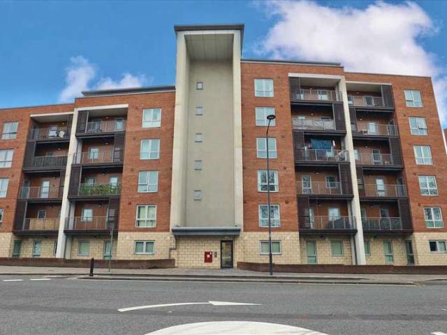 1 Bedroom Apartment Flat
