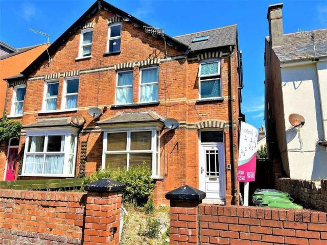 1 Bedroom Apartment Flat