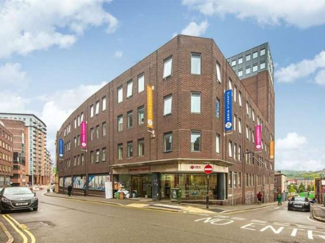 1 Bedroom Apartment Flat