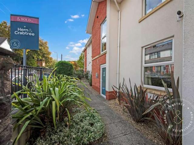 1 Bedroom Apartment Flat