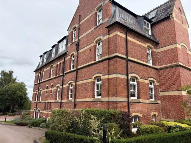 1 Bedroom Apartment Flat