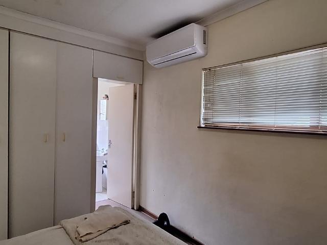 1 Bedroom Apartment / Flat For Sale in Chase Valley