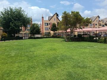 1 Bedroom Apartment / Flat For Sale in Clubview