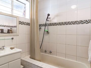 1 Bedroom Apartment / Flat For Sale in Craighall Park