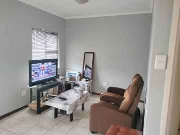1 Bedroom Apartment / Flat For Sale in Annadale