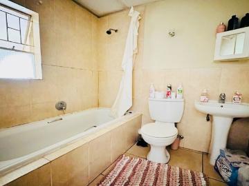 1 Bedroom Apartment / Flat For Sale in Aeroton