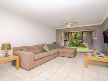 1 Bedroom Apartment / Flat For Sale in Ballito Central