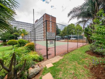 1 Bedroom Apartment / Flat For Sale in Bedford Gardens