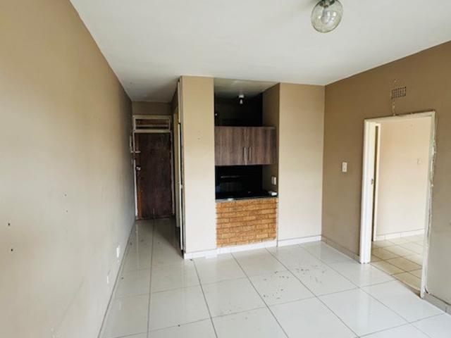 1 Bedroom Apartment / Flat For Sale in Bellevue