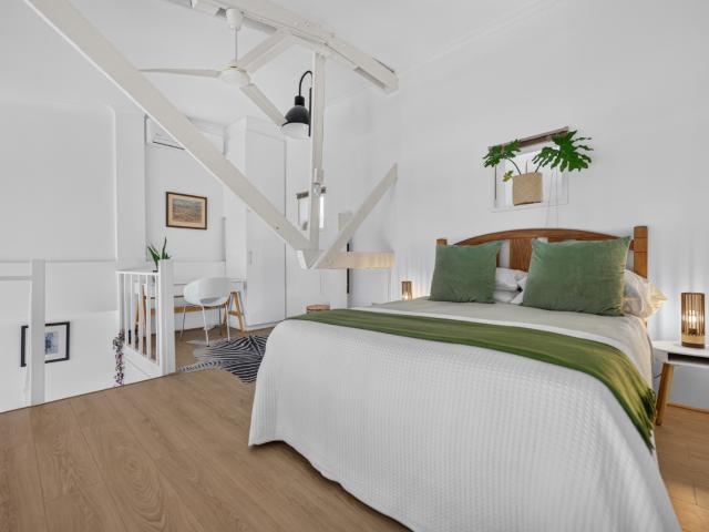 1 Bedroom Apartment / Flat For Sale in Gardens