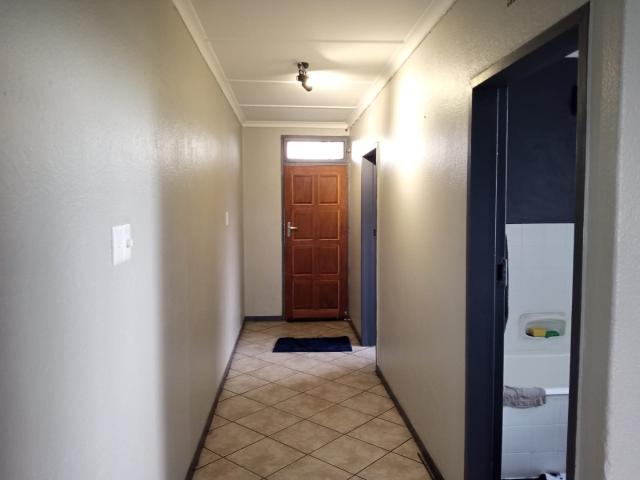 1 Bedroom Apartment / Flat For Sale in Germiston South