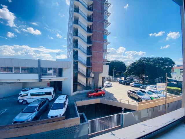 1 Bedroom Apartment / Flat For Sale in Glenwood