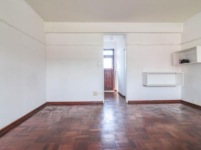 1 Bedroom Apartment / Flat For Sale in Glenwood